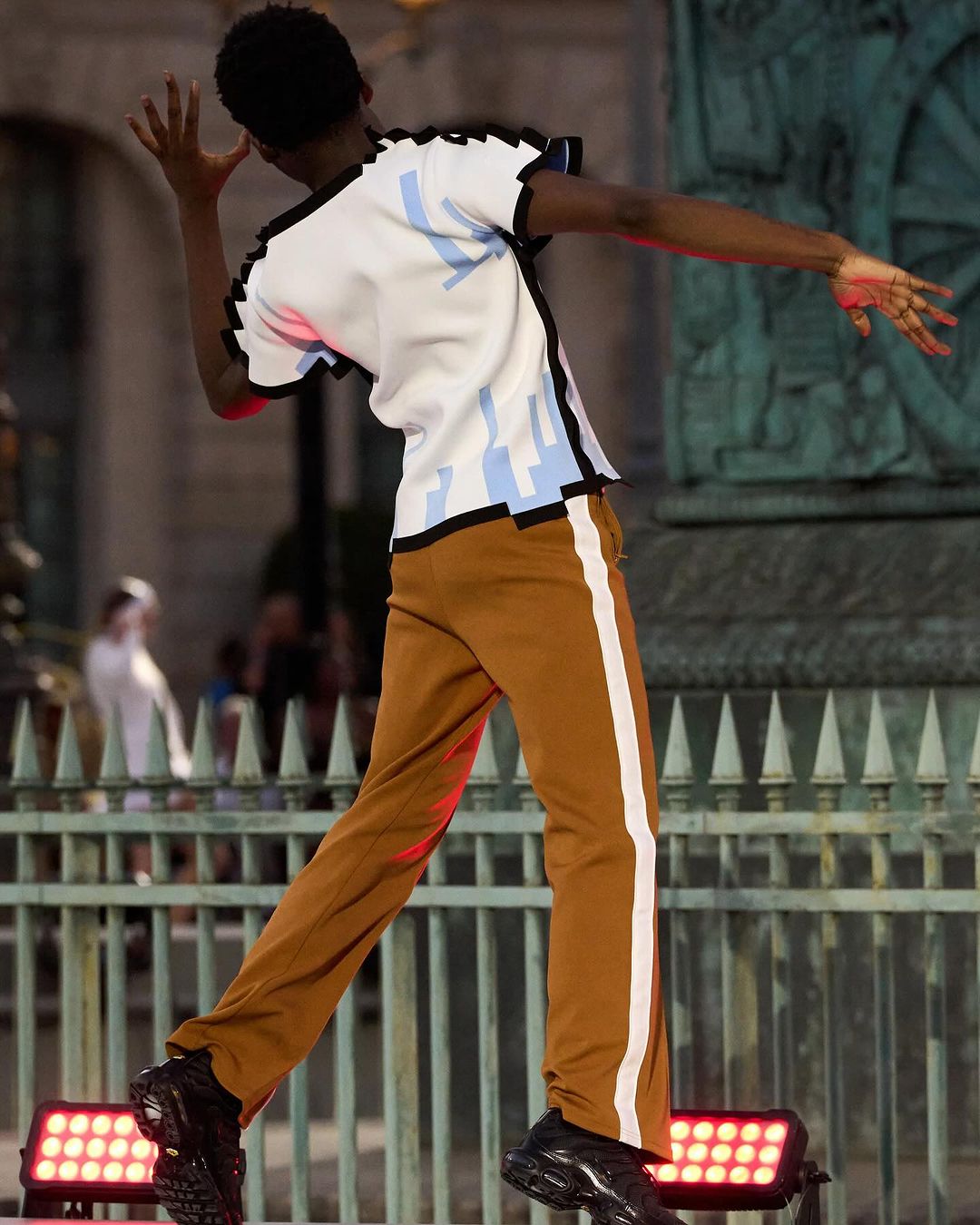 danseur de breakdance au show Vogue World